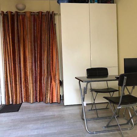 23 Rue De La Chapelle Lejlighed Paris Eksteriør billede