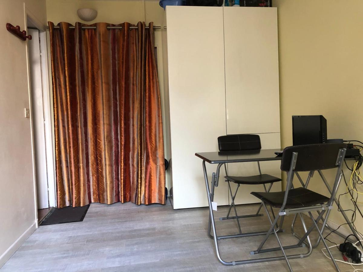 23 Rue De La Chapelle Lejlighed Paris Eksteriør billede