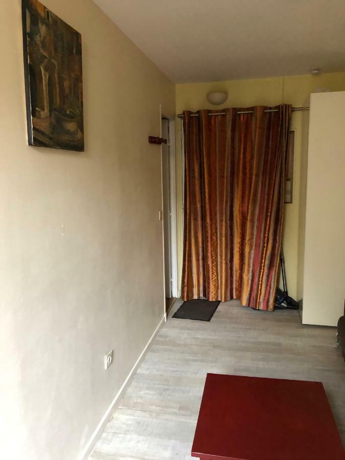 23 Rue De La Chapelle Lejlighed Paris Eksteriør billede